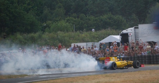 N-Gine Renault F1 Team Show